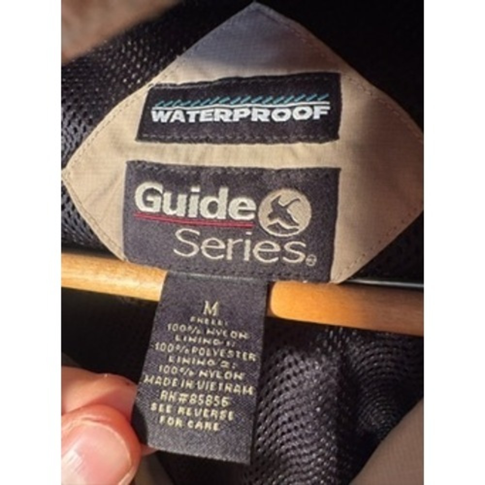 Guide Series Waterproof Packable Jacket Men's Bei… - image 5